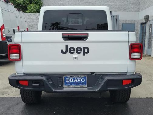 2025 Jeep Gladiator Nighthawk