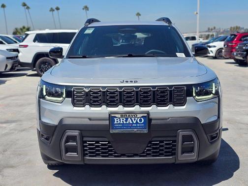 Silver Zynith Clearcoat 2026 Jeep Cherokee Laredo 4x4