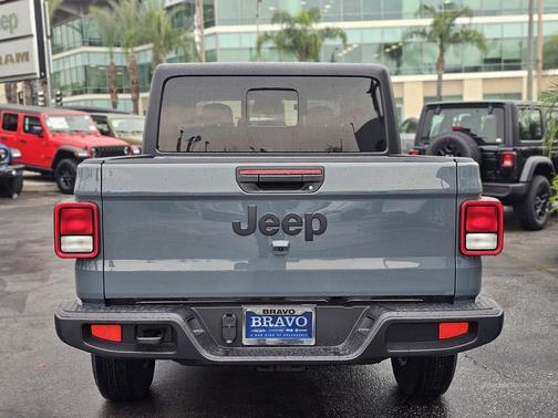 2026 Jeep Gladiator Sport S