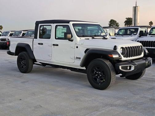 2026 Jeep Gladiator Sport
