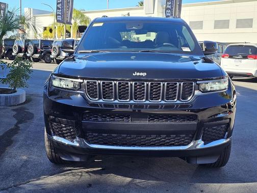 2025 Jeep Grand Cherokee L Laredo