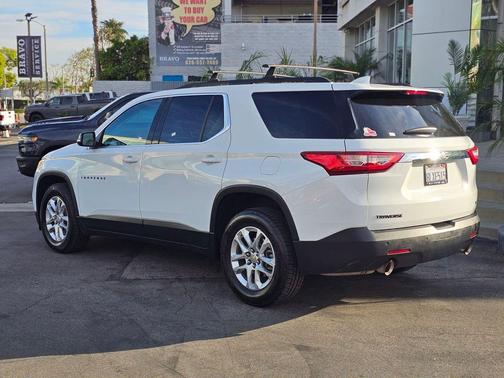 2020 Chevrolet Traverse LT Cloth