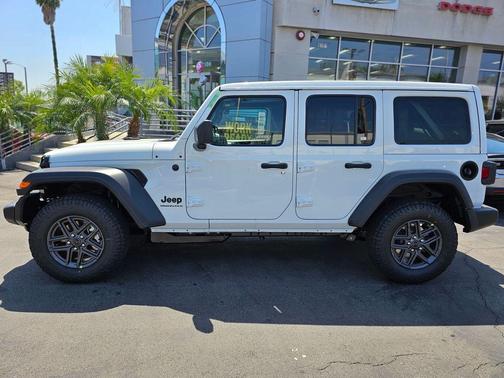 Bright White Clearcoat 2026 Jeep Wrangler Sport S