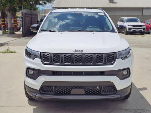 Bright White Clearcoat 2026 Jeep Compass Sport