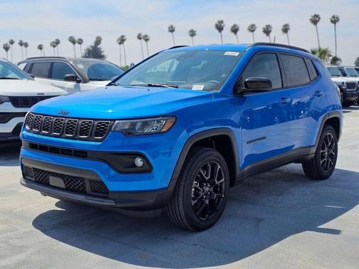 Hydro Blue Pearlcoat 2026 Jeep Compass Latitude