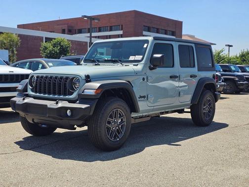 Earl Clearcoat 2026 Jeep Wrangler Sport S