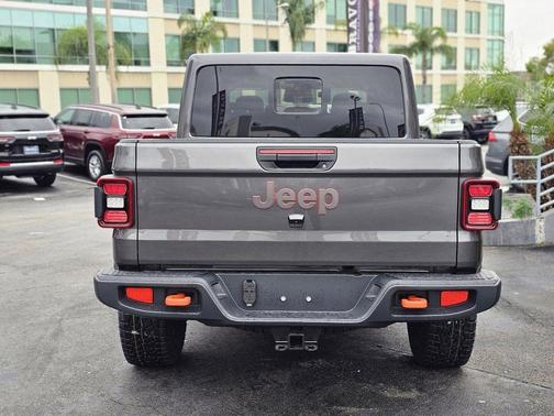 2026 Jeep Gladiator Mojave 4x4