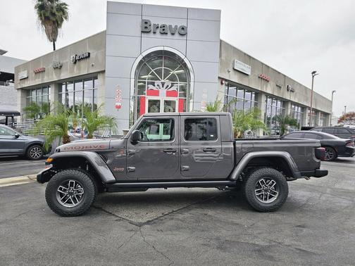 2026 Jeep Gladiator Mojave 4x4