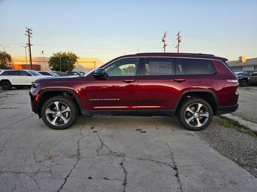 Velvet Red Pearlcoat 2026 Jeep Grand Cherokee L Limited