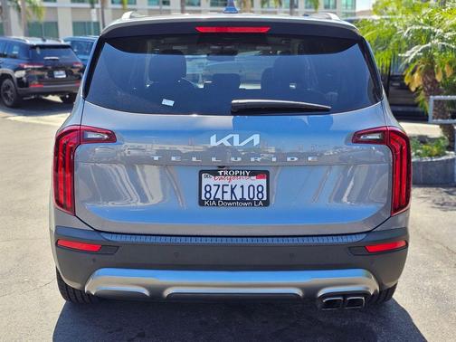 Everlasting Silver 2022 Kia Telluride EX