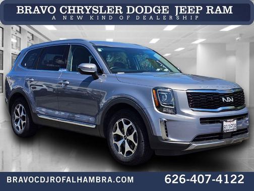 Everlasting Silver 2022 Kia Telluride EX