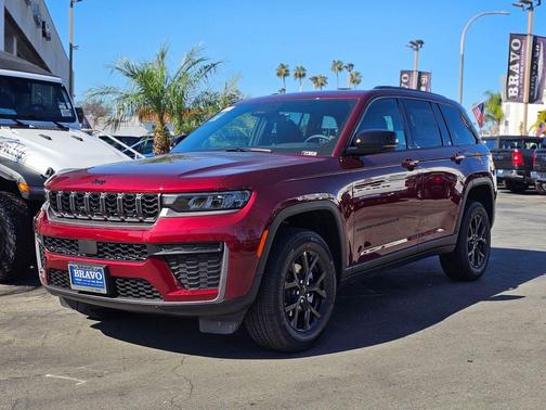 2026 Jeep Grand Cherokee Altitude