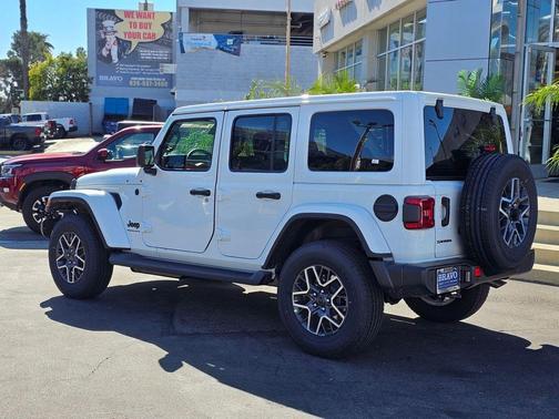 2026 Jeep Wrangler 4-Door Sahara 4x4