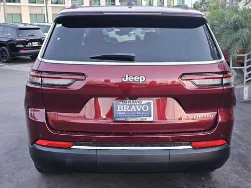 2025 Jeep Grand Cherokee L Laredo