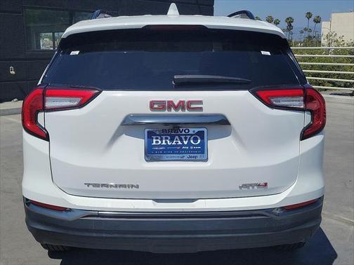 2023 GMC Terrain AWD AT4