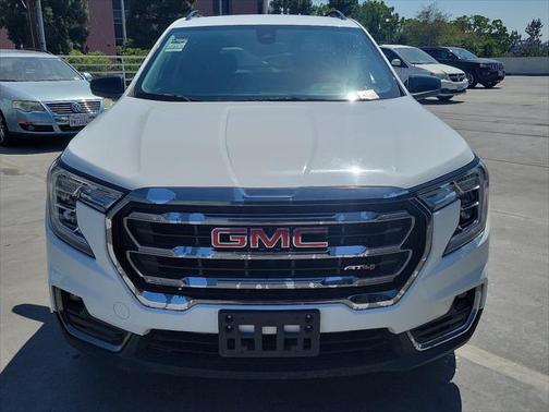 2023 GMC Terrain AWD AT4