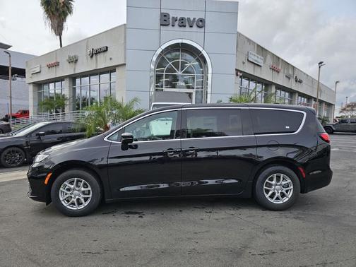 2026 Chrysler Pacifica L