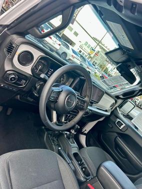 2024 Jeep Wrangler 4xe Willys