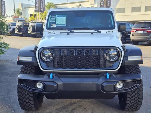 2024 Jeep Wrangler 4xe Willys