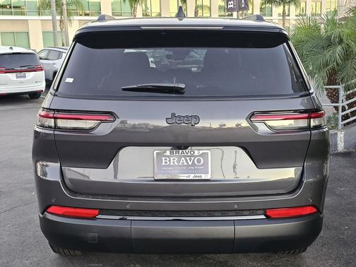 2025 Jeep Grand Cherokee L Altitude