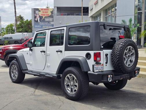 Bright White Clearcoat 2017 Jeep Wrangler Unlimited Rubicon