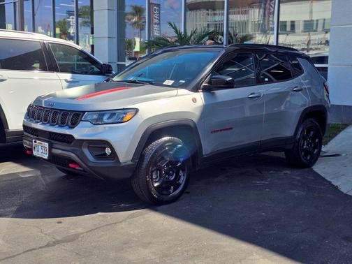 Black Clearcoat 2024 Jeep Compass Trailhawk