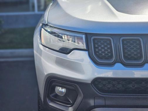 Black Clearcoat 2024 Jeep Compass Trailhawk