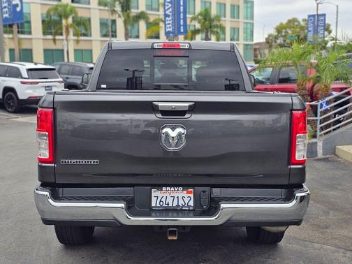 Granite Crystal Metallic Clearcoat 2019 RAM 1500 Big Horn