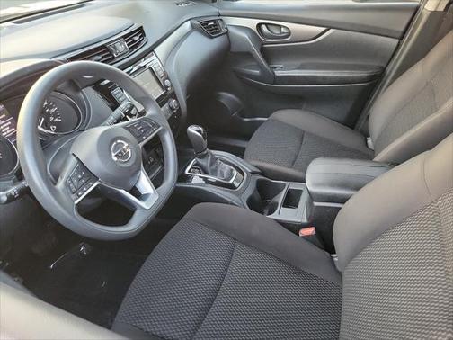 2022 Nissan Rogue Sport S