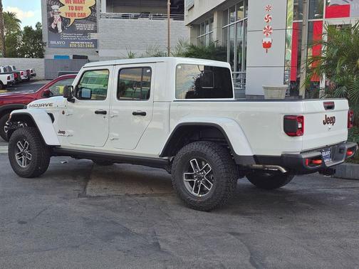 2026 Jeep Gladiator Mojave 4x4