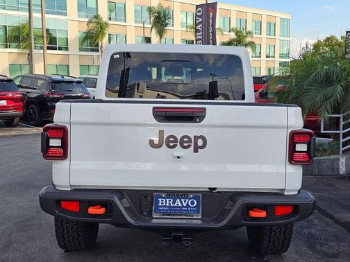 2026 Jeep Gladiator Mojave 4x4