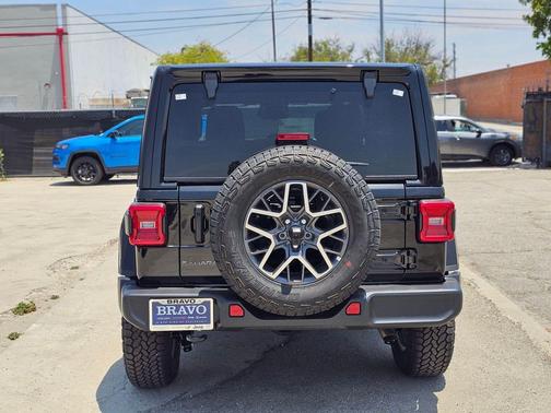 Black Clearcoat 2026 Jeep Wrangler 4-Door Sahara 4x4