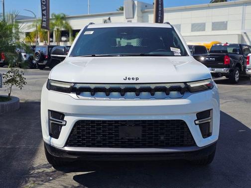 Bright White Clearcoat 2026 Jeep Grand Wagoneer 4x4