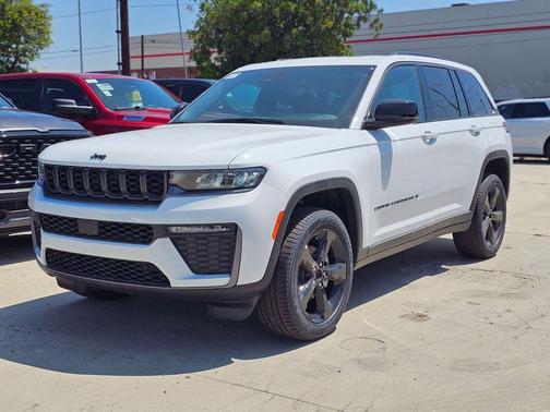 bright white clearcoat 2026 Jeep Grand Cherokee Limited