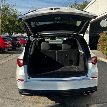 Platinum White Pearl 2023 Acura MDX Standard