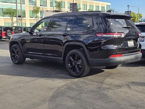 2023 Jeep Grand Cherokee L Altitude
