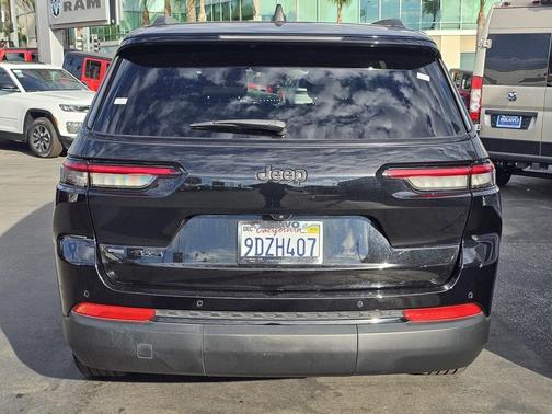 2023 Jeep Grand Cherokee L Altitude