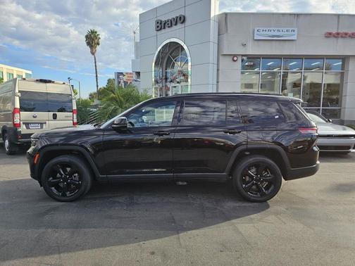 2023 Jeep Grand Cherokee L Altitude