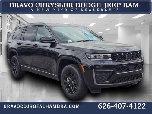 Diamond Black Crystal Pearlcoat 2026 Jeep Grand Cherokee L Altitude