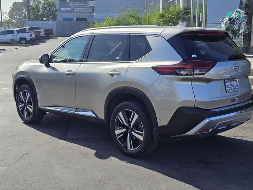 2023 Nissan Rogue Platinum