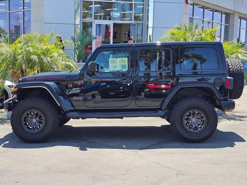 Black Clearcoat 2023 Jeep Wrangler Rubicon
