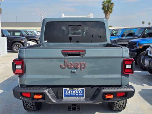 2026 Jeep Gladiator Mojave 4x4