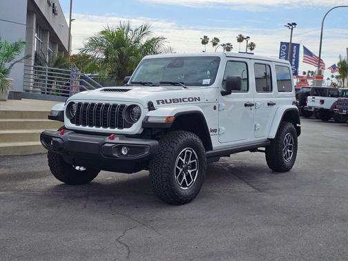 Bright White Clearcoat 2026 Jeep Wrangler Rubicon