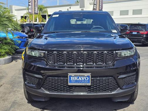 2025 Jeep Grand Cherokee Altitude