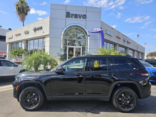 2025 Jeep Grand Cherokee Altitude