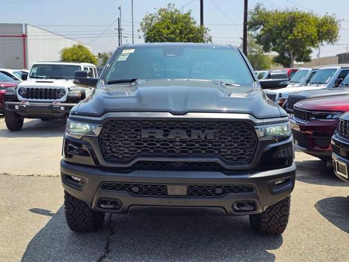Diamond Black Crystal Pearlcoat 2026 RAM 1500 Rebel