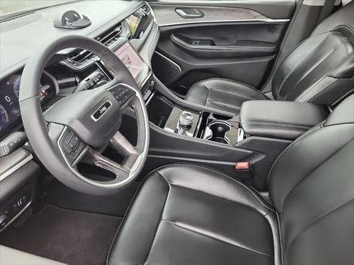 2023 Jeep Grand Cherokee Limited X