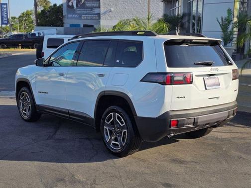 Bright White Clearcoat 2026 Jeep Cherokee Limited