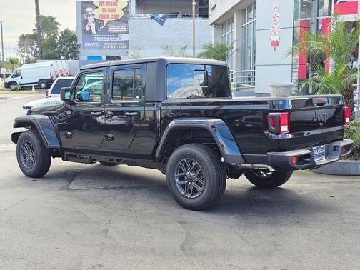 2026 Jeep Gladiator Sport S