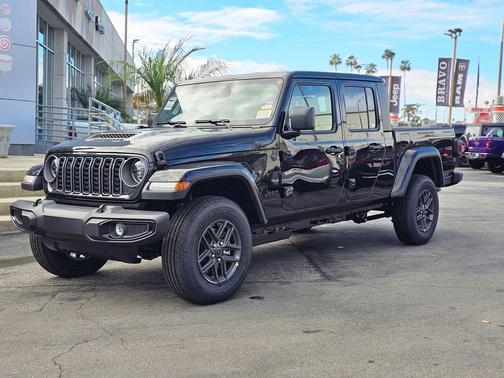 2026 Jeep Gladiator Sport S